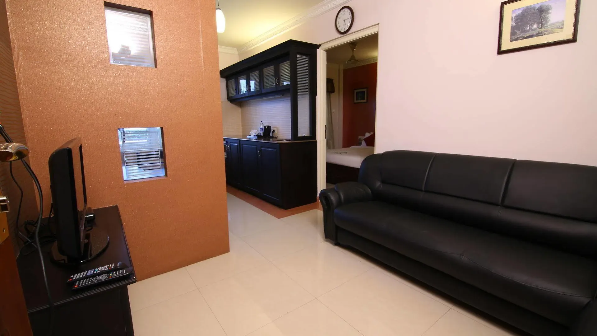 Atlas Airport Hotel Apartment Nedumbassery