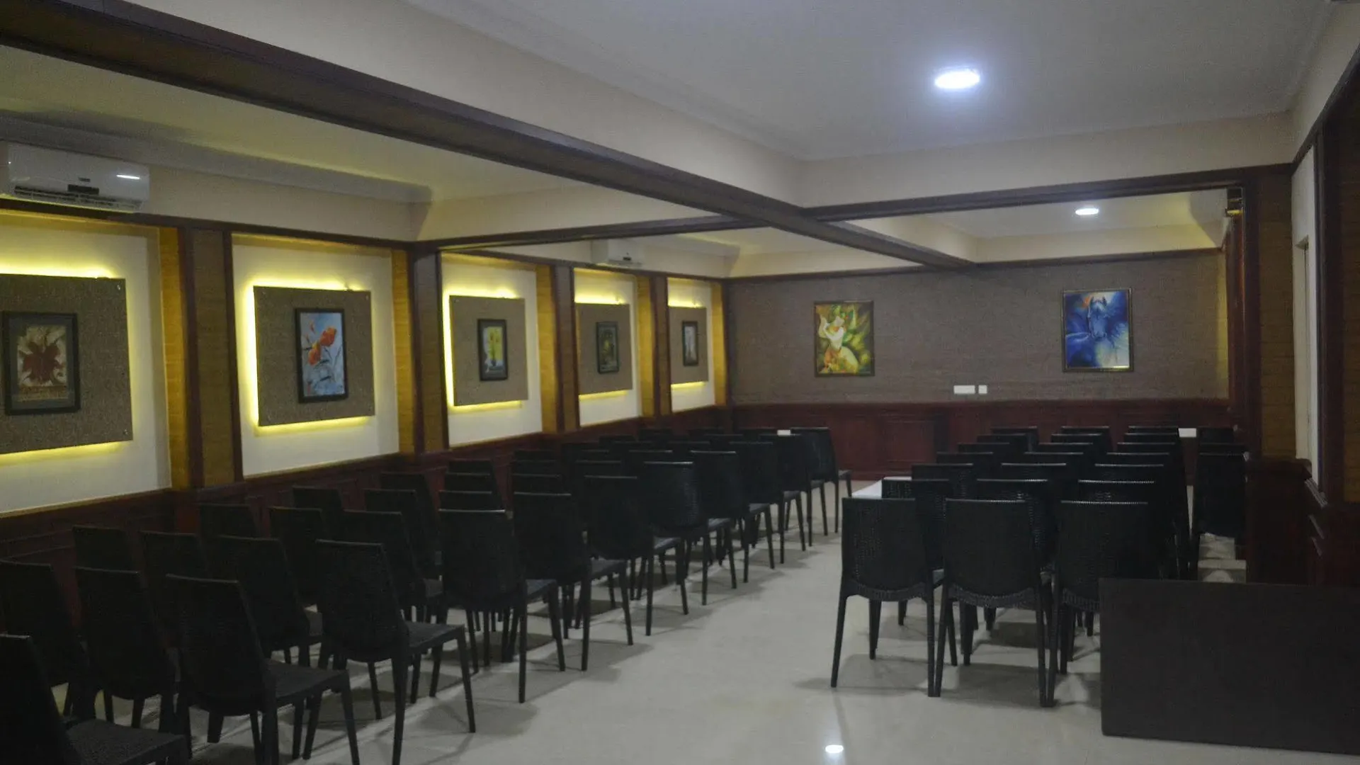 Atlas Airport Hotel Apartment Nedumbassery 3*,